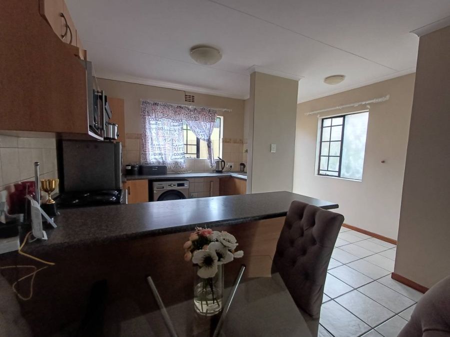 2 Bedroom Property for Sale in Hillside Free State